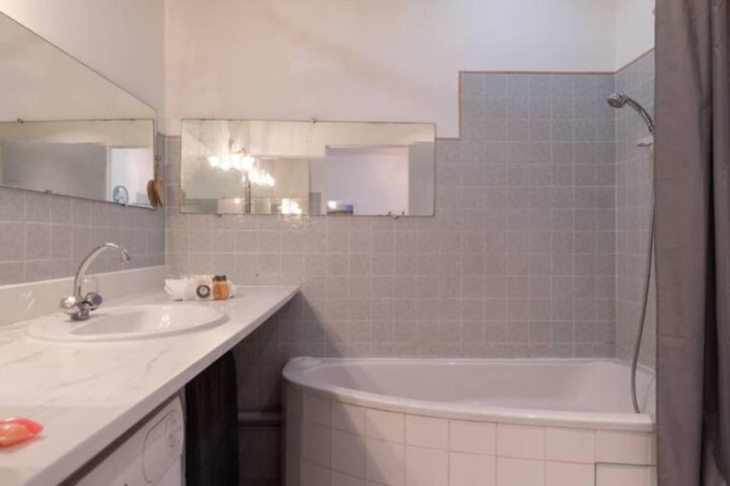 Grand Appartement Lumineux Pour 2 A 4 Personnes A Avignon Intra-Muros Wifi Gratuit מראה חיצוני תמונה
